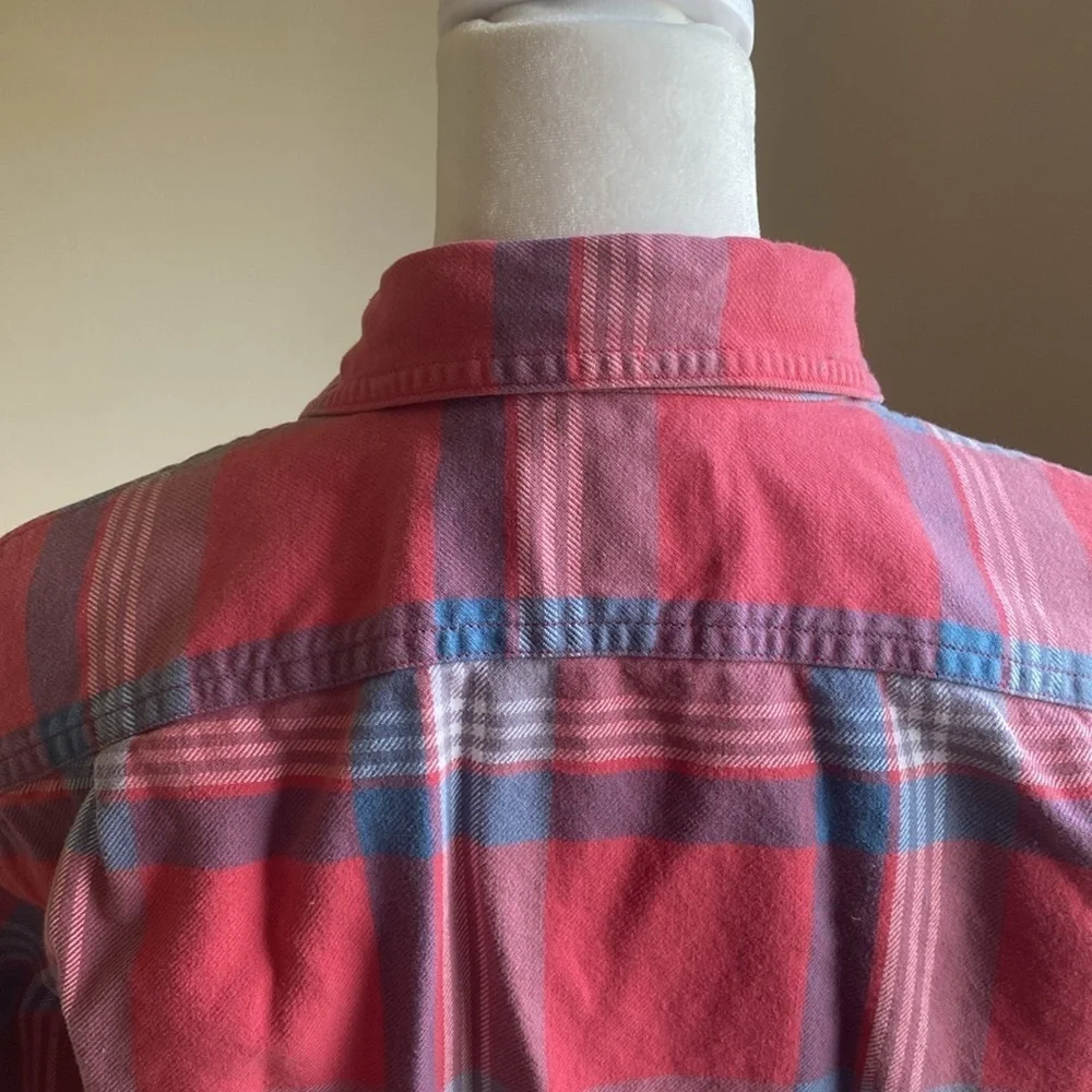 J. Crew Red and Blue Casual Button Down. Size S. Flannel. 100% cotton.
